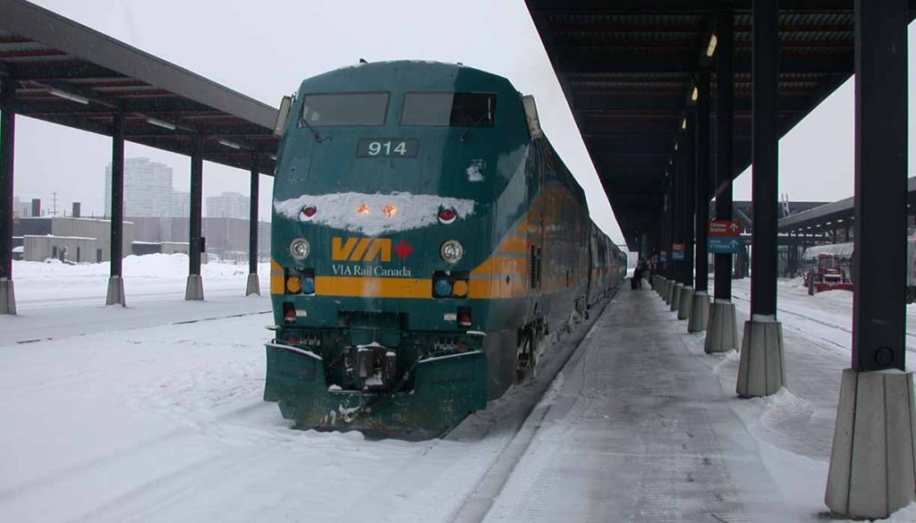train au canada